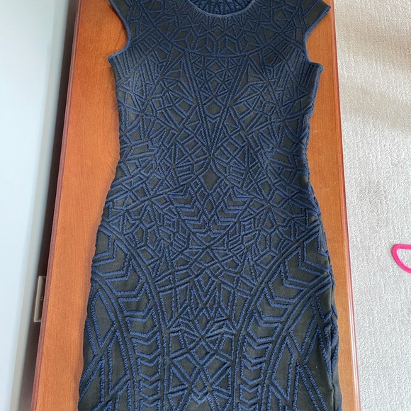 RVN mini dress in great condition. - Picture 5 of 6